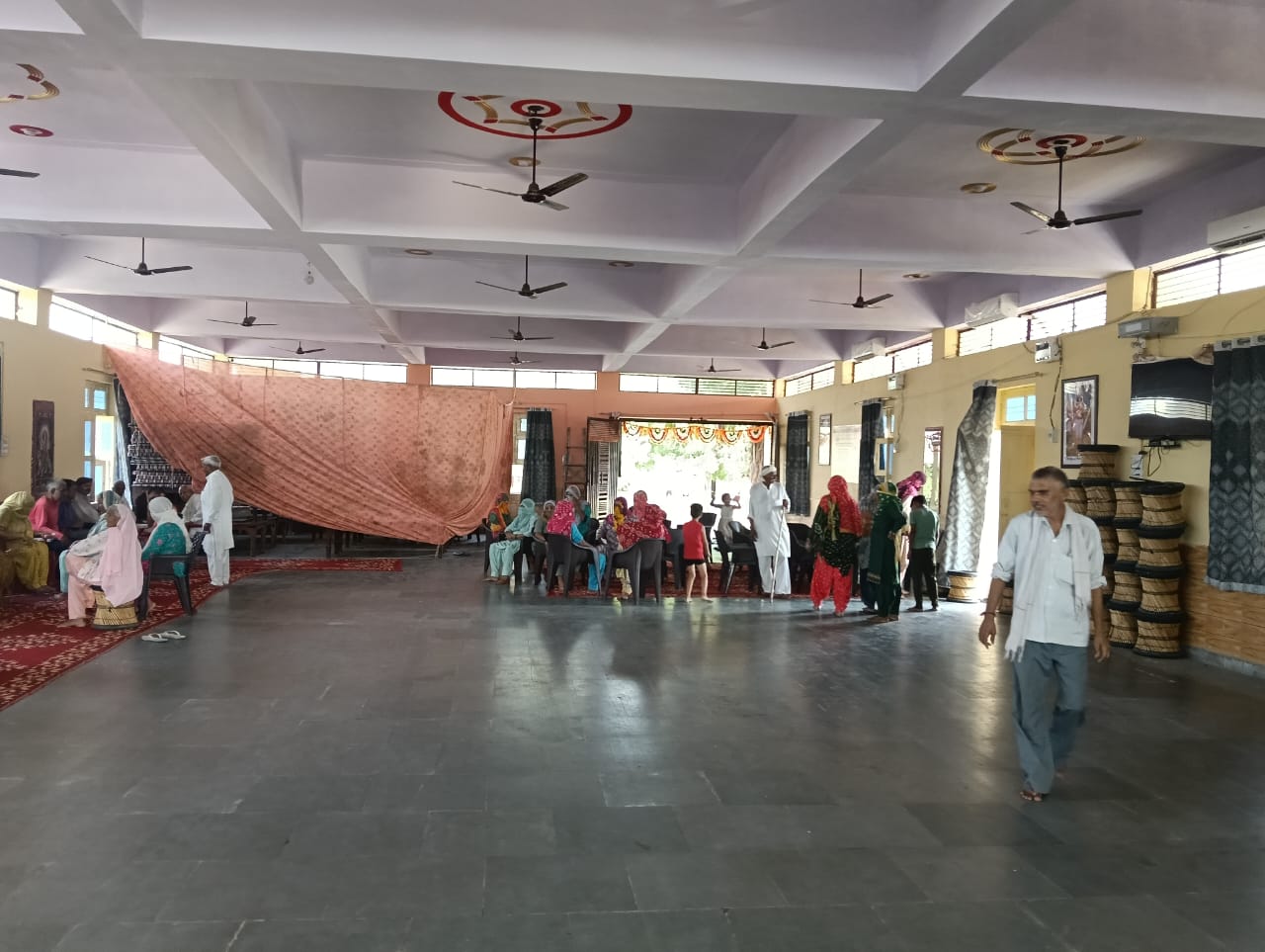 web.whatsapp (63) web.whatsapp (63)